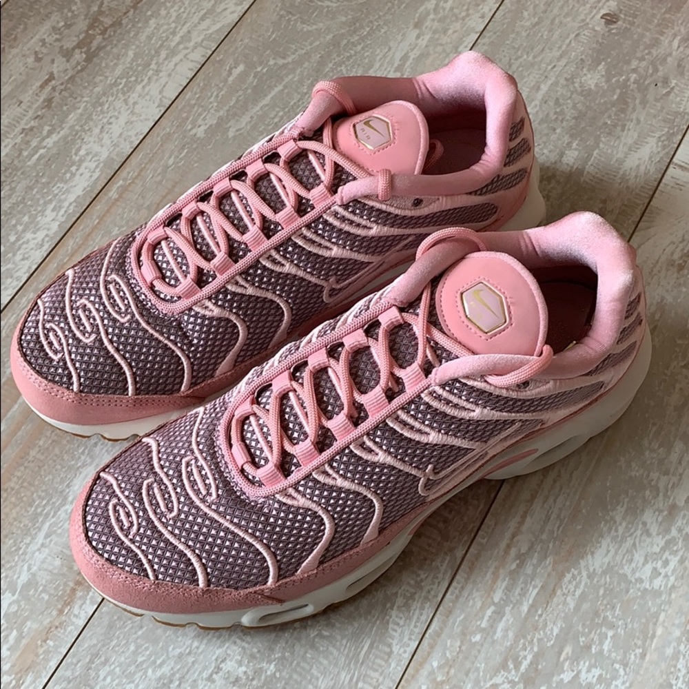 NWT Nike air Max plus pink - Picture 4 of 8